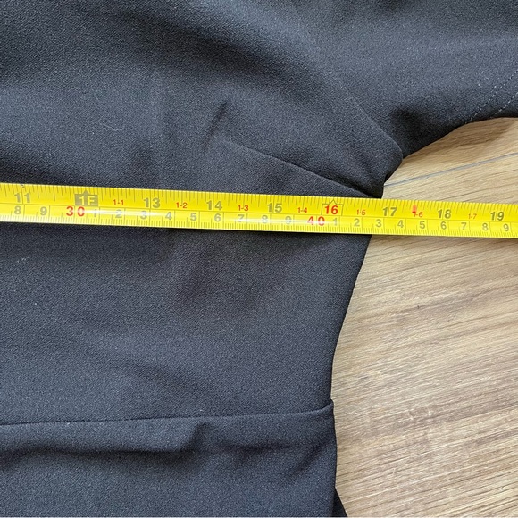 LuLus Off The Shoulder Little Black Mini Dress DAE23607HL Women’s Large BodyCon - Picture 9 of 9